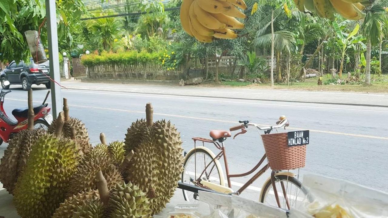 Baan Hinlad Waterfall Hostel Lipa Noi Exteriör bild